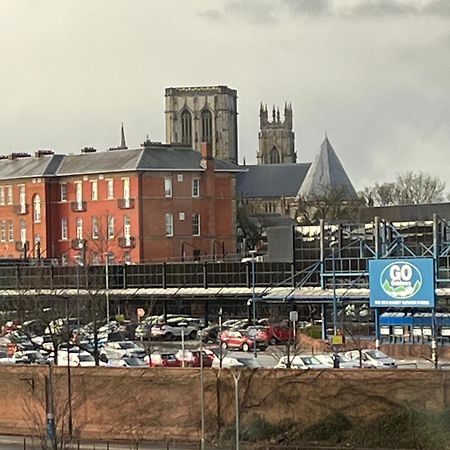 Superb New Build City Centre Flat And Gym York Extérieur photo