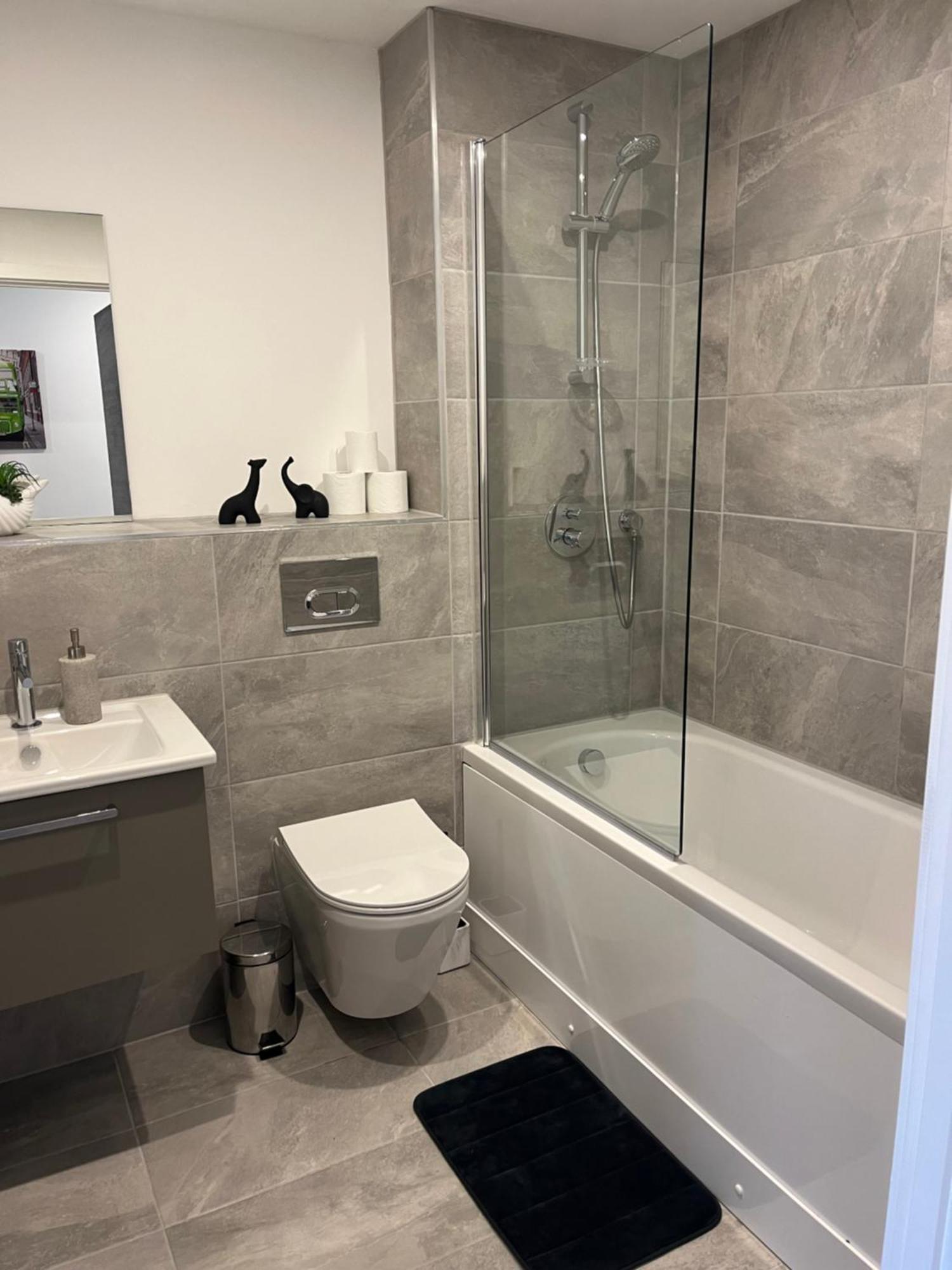 Superb New Build City Centre Flat And Gym York Extérieur photo